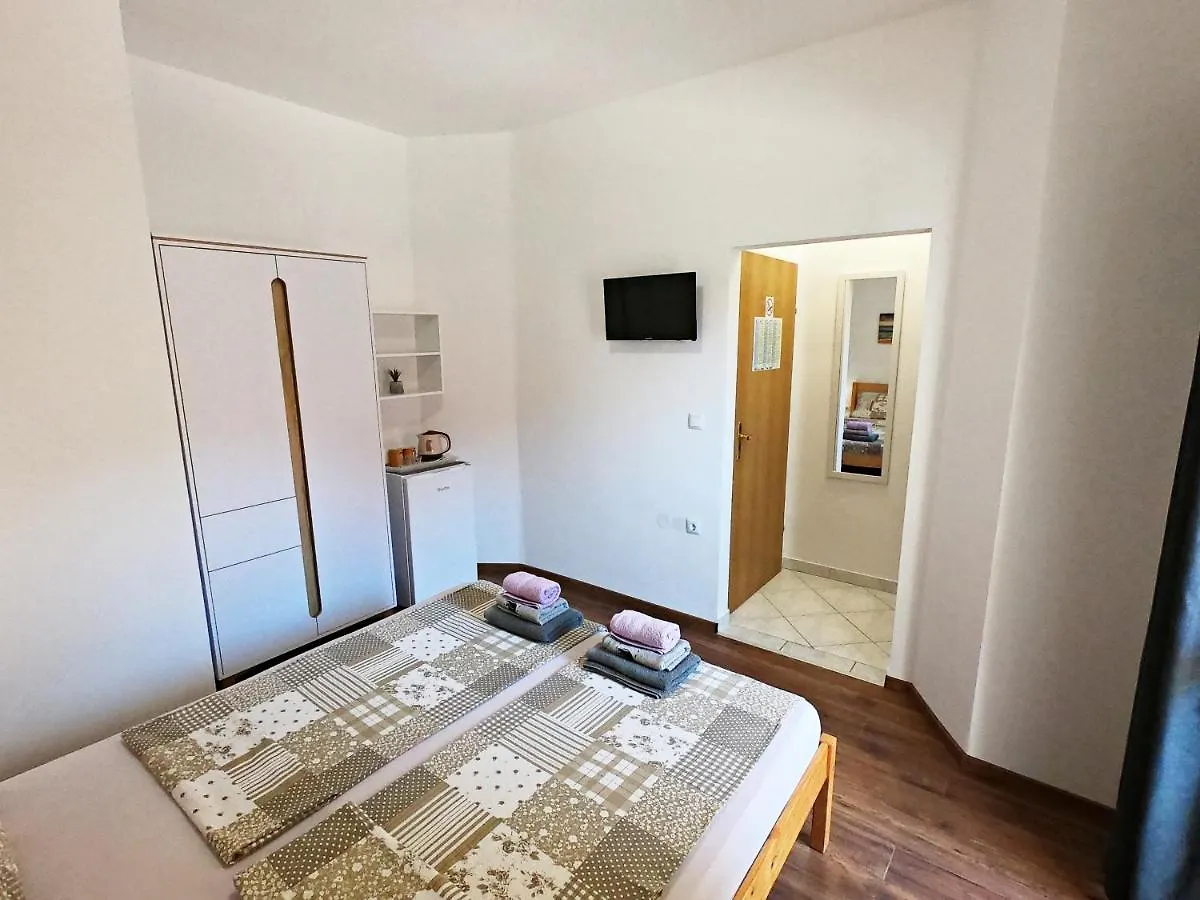 *** Pensionat Villa Antonia Medulin Kroatien